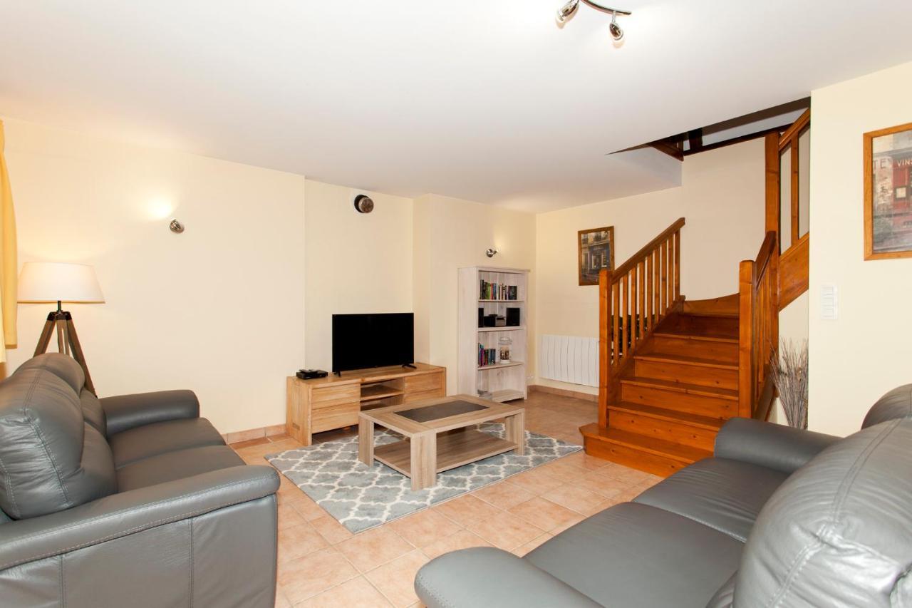 Stone Cottage With Modern Cosy Interior Near To Josselin Perfect Retreat For Writers Or Star Gazers Guégon Kültér fotó
